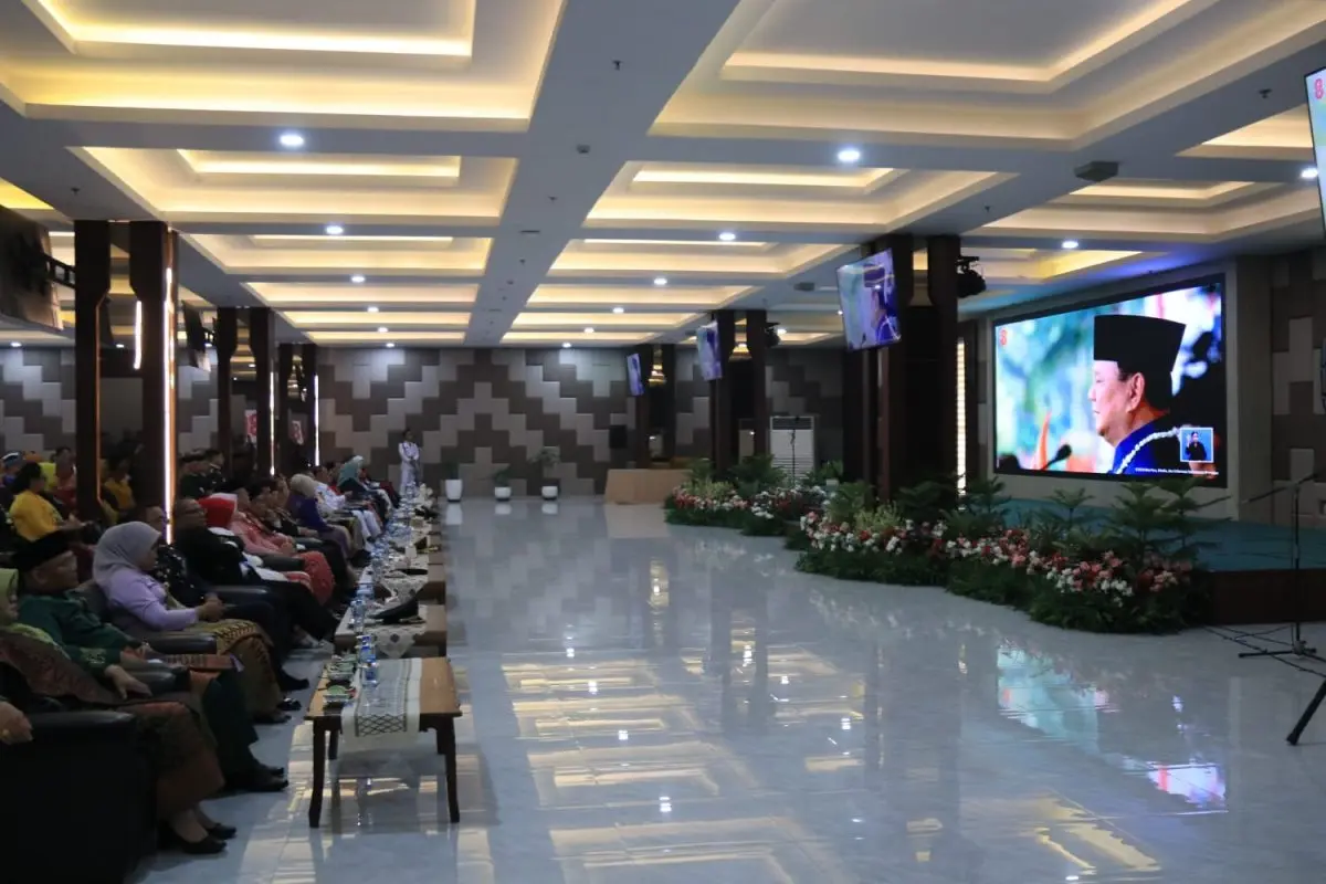 Gubernur Ria Norsan Bersama Jajaran Ikuti Detik-Detik Proklamasi HUT ke-81 RI Secara Virtual