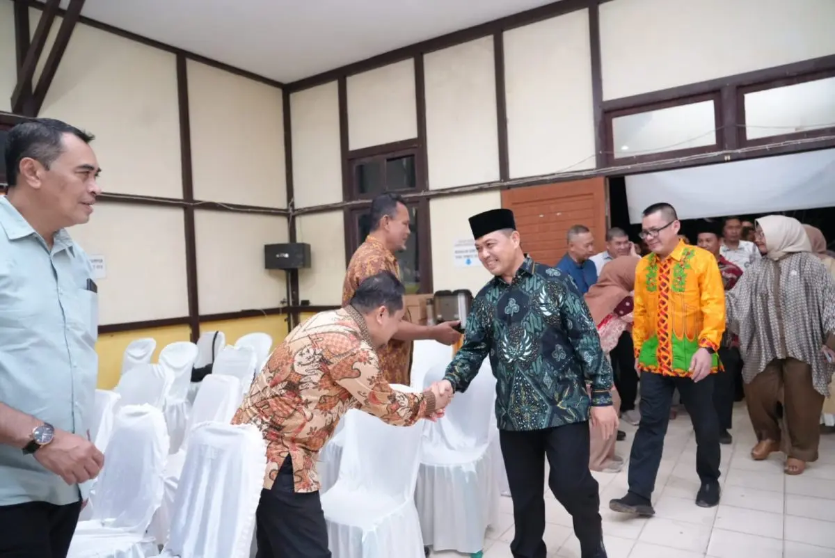 Ramah Tamah Gema Membangun Desa, Gubernur Ria Norsan Siap Serap Aspirasi Masyarakat Teluk Batang