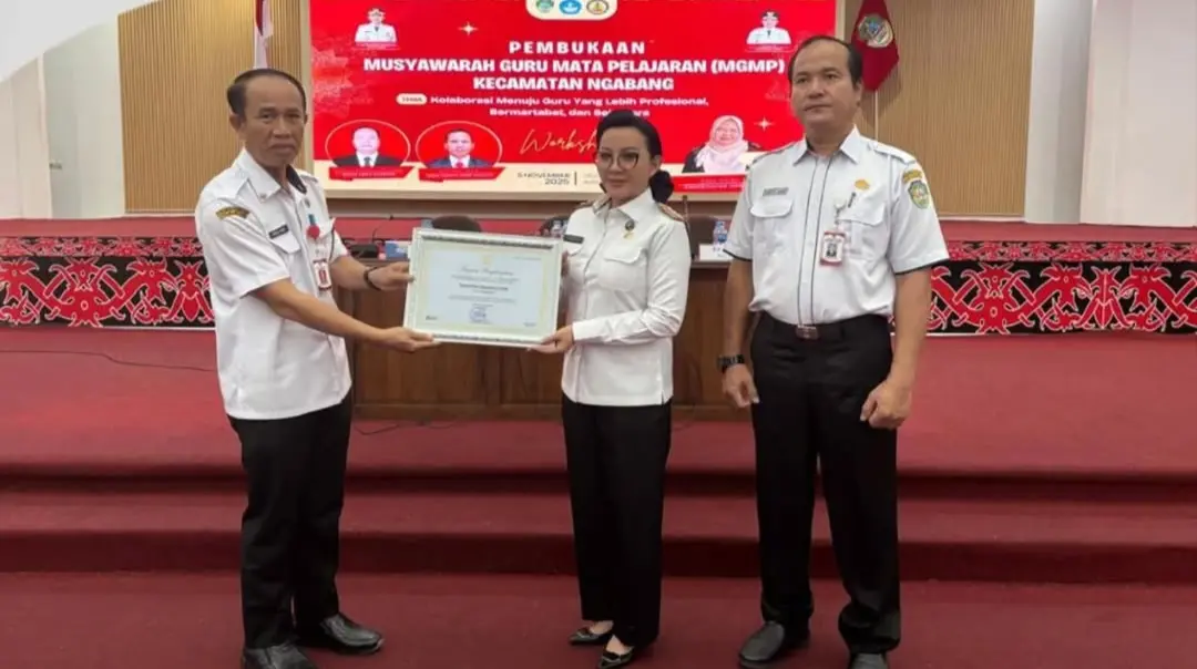 Bupati Landak Buka Kegiatan MGMP Kecamatan Ngabang