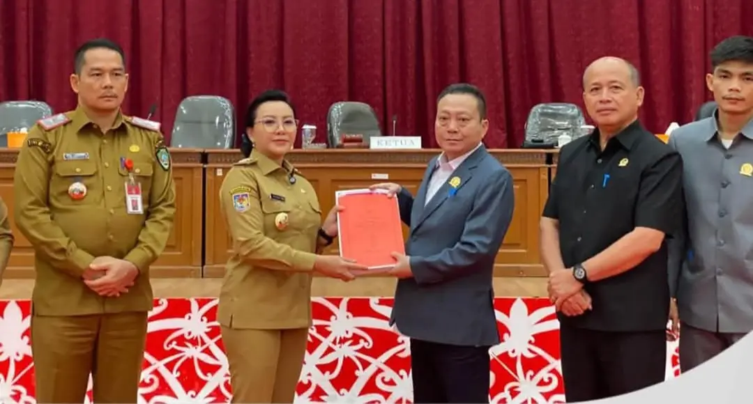 Ketua DPRD Landak Pimpin Rapat Paripurna Bahas Nota Keuangan RAPERDA APBD 2026