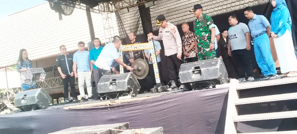 Buka Kegiatan PDD, Aron Sebut Pemuda Harus Mampu Berinovatif