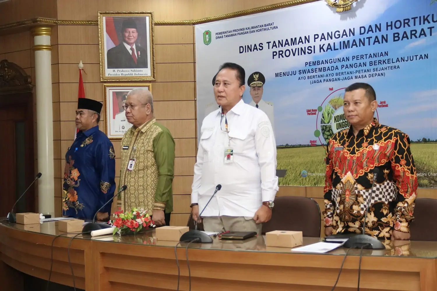 PEMPROV KALBAR DORONG PERCEPATAN OPERASIONAL KOPERASI MERAH PUTIH