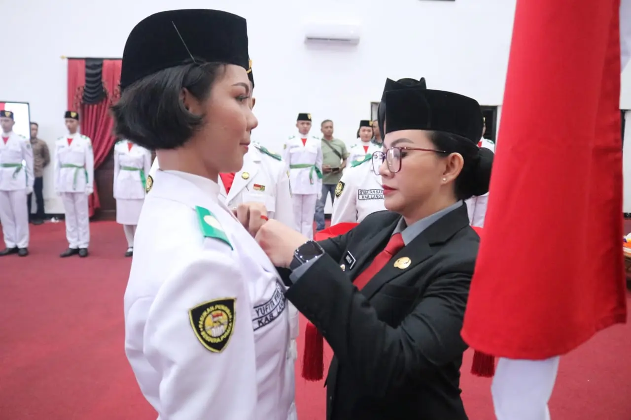 Bupati Landak Kukuhkan Paskibraka Landak