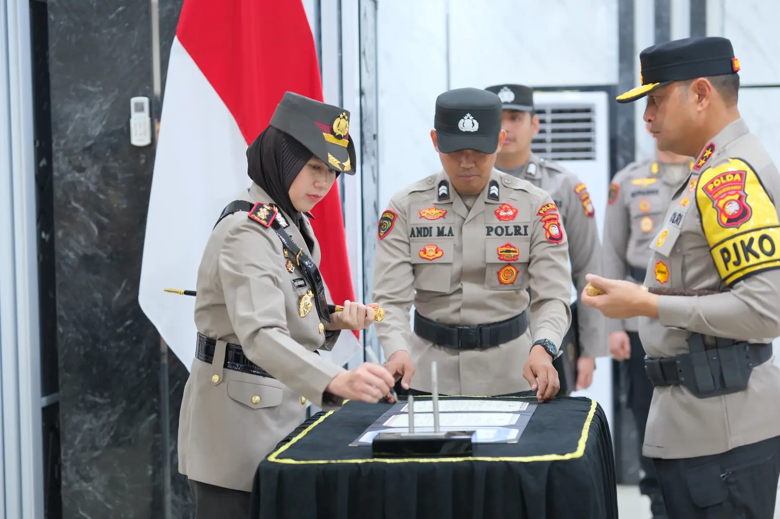 Kapolda Kalbar Pimpin Upacara Serah Terima Jabatan Pejabat Utama dan Kapolres