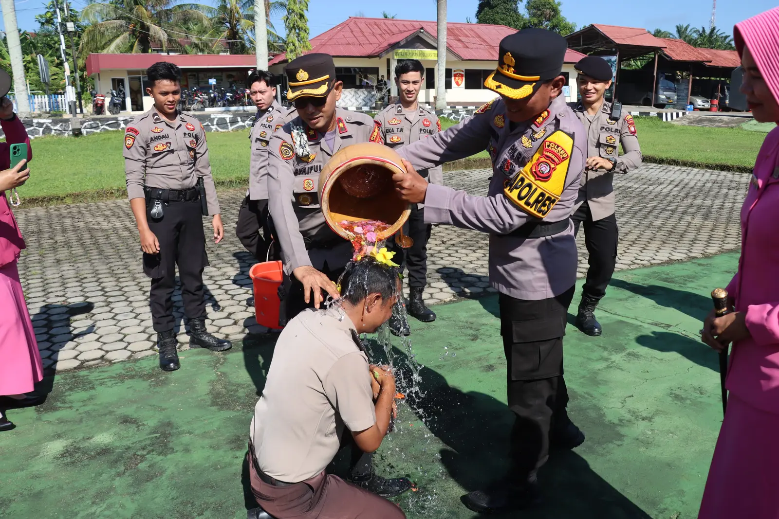 48 Personel Polres Landak Naik Pangkat, Kapolres: Wujud Penghargaan atas Kinerja dan Dedikasi