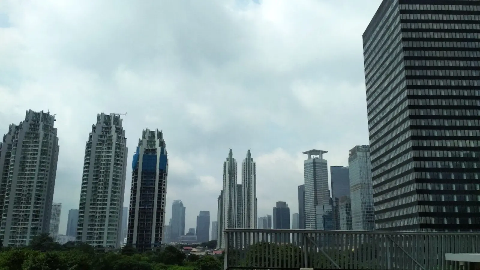 Brief Pagi Senin, 12 Oktober 2026: 5 hal yang perlu kamu tahu